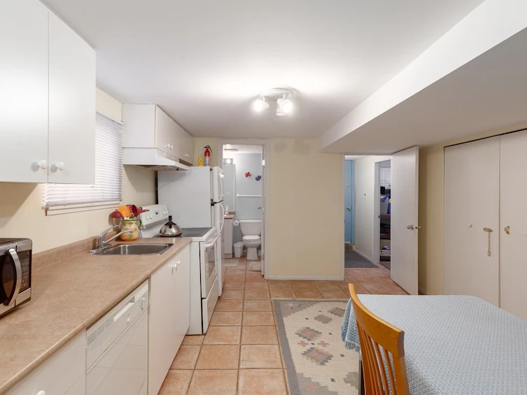 4218 W 13th Avenue, Vancouver, BC, V6R 2T8 - 23