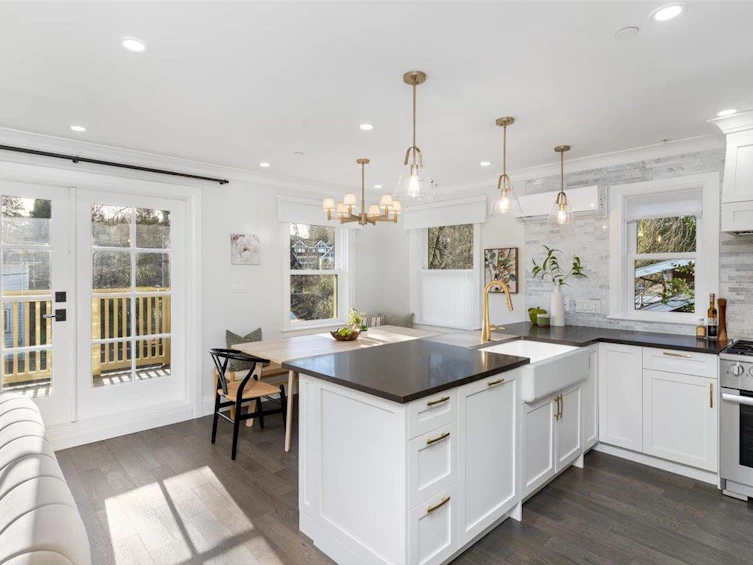 1110 W 15th Avenue, Vancouver, BC, V6H 1R6 - 5