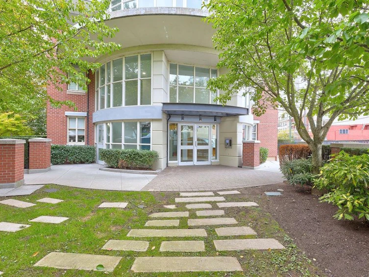 455-1483 E King Edward Avenue, Vancouver, BC, V5N 5Z3 - 2