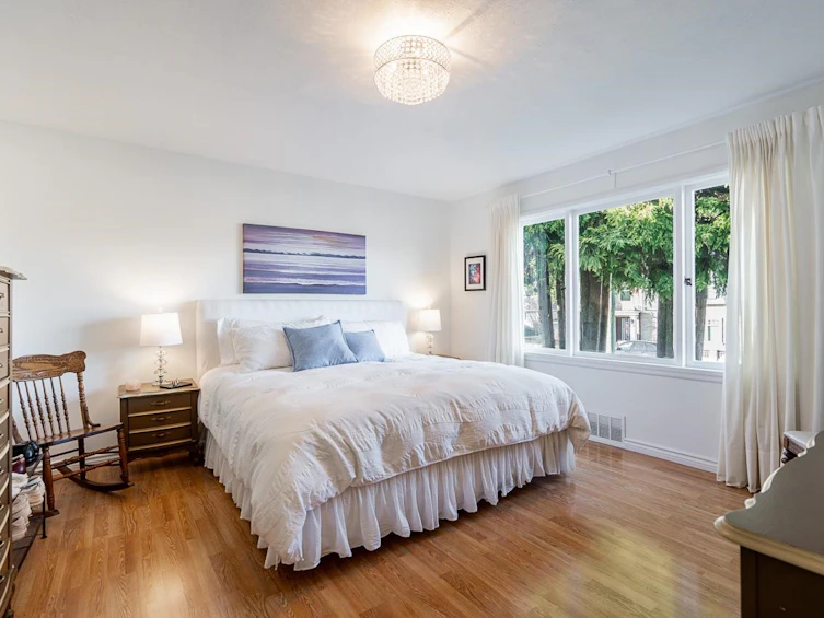8464 15th Avenue, Burnaby, BC, V3N 1Y2 - 8