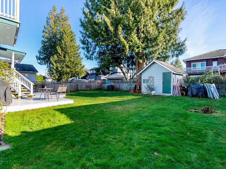 8464 15th Avenue, Burnaby, BC, V3N 1Y2 - 29