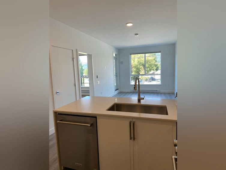 208-700 Clarke Road, Coquitlam, BC, V3J 0K5 - 3