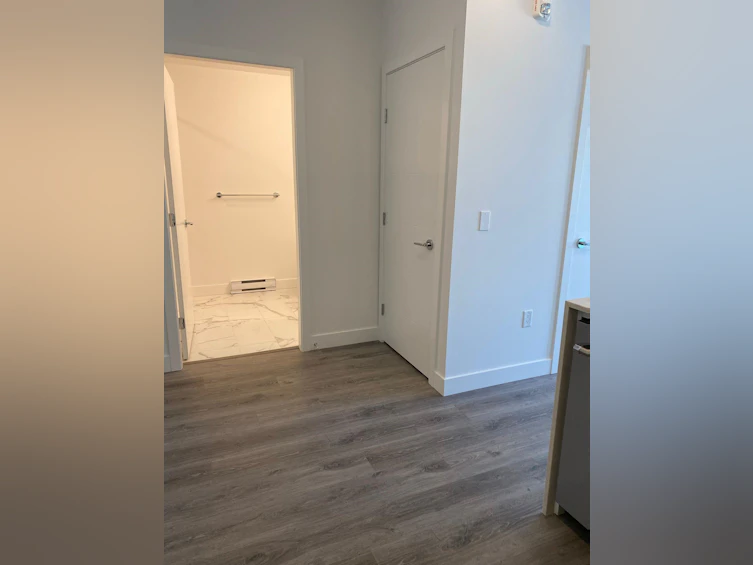 208-700 Clarke Road, Coquitlam, BC, V3J 0K5 - 14