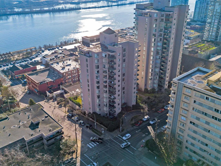102-410 Carnarvon Street, New Westminster, BC, V3L 5N9 - 5