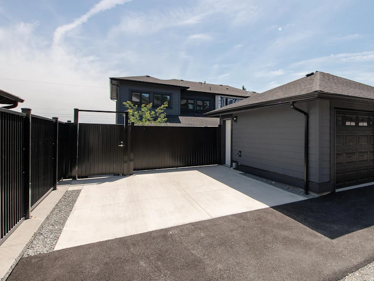 953 Stewart Avenue, Coquitlam, BC, V3K 2N5 - 14