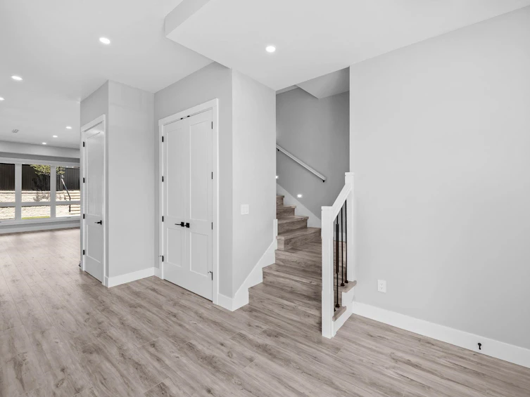 953 Stewart Avenue, Coquitlam, BC, V3K 2N5 - 4