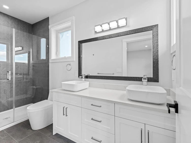 953 Stewart Avenue, Coquitlam, BC, V3K 2N5 - 25