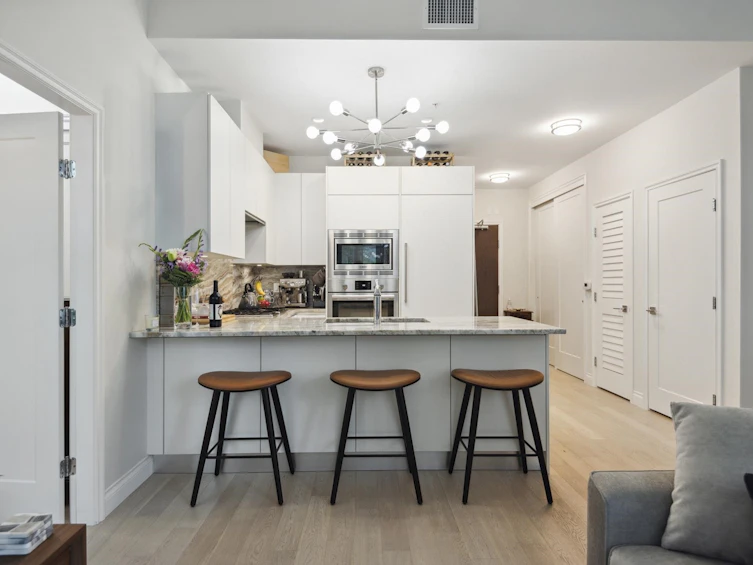 112-185 Victory Ship Way, North Vancouver, BC, V7L 0G2 - 6
