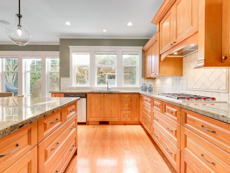 12368 21a Avenue, Surrey, BC, V4A 9Y7 - 14