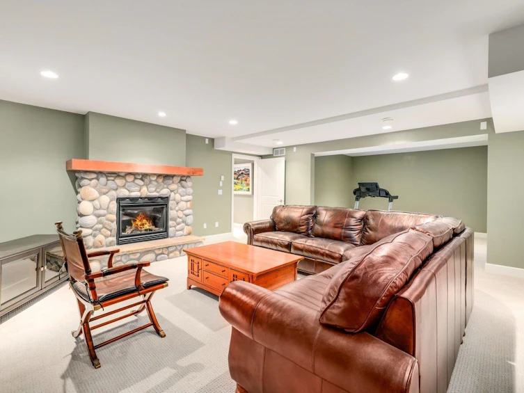 12368 21a Avenue, Surrey, BC, V4A 9Y7 - 25