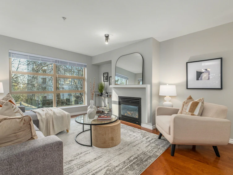 214-9339 University Crescent, Burnaby, BC, V5A 4Y1 - 2