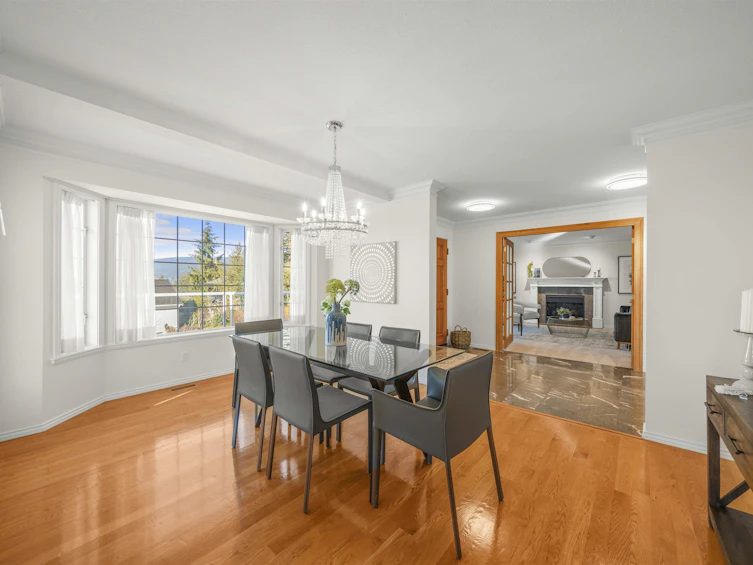 4138 St. Georges Avenue, North Vancouver, BC, V7N 1W8 - 10