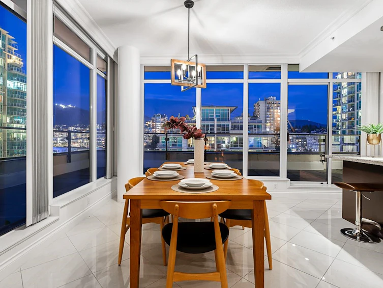 PH3-162 Victory Ship Way, North Vancouver, BC, V7L 0B4 - 9
