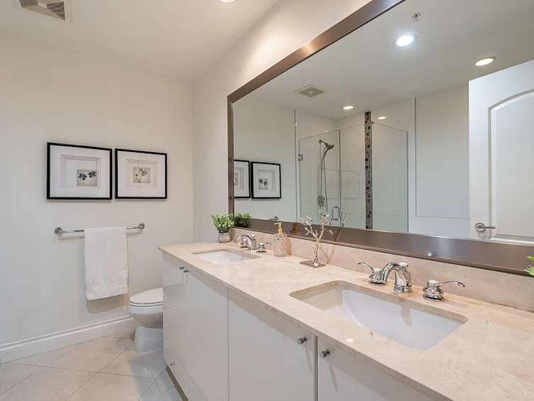 PH3-162 Victory Ship Way, North Vancouver, BC, V7L 0B4 - 14