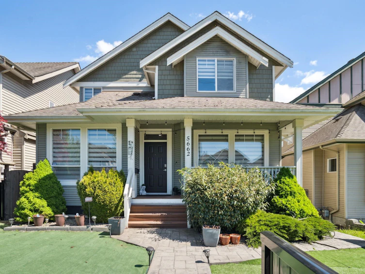 5662 148 Street, Surrey, BC, V3S 0X4