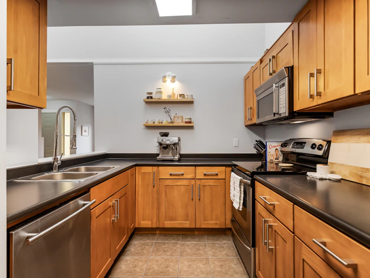 2146 Winston Court, Langley, BC, V2Y 1H5 - 11