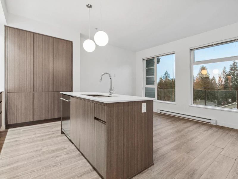515 - 516 Foster Avenue, Coquitlam BC