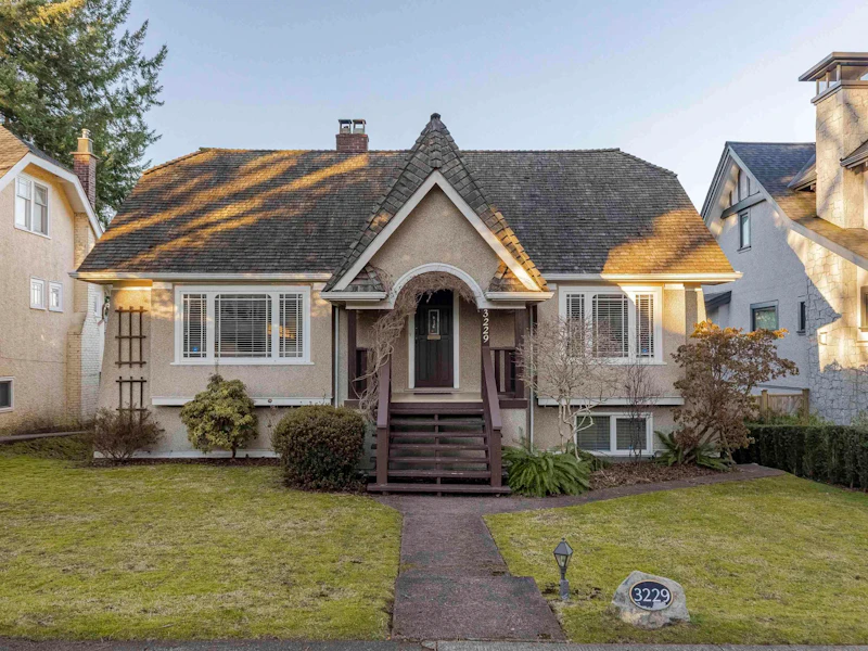 3229 W 24th Avenue, Vancouver BC V6L 1R8