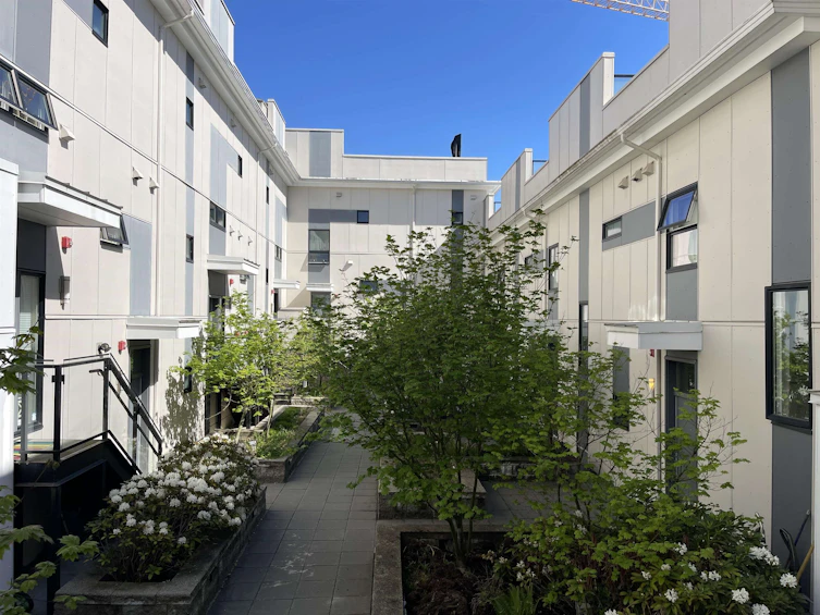 408-9350 University High Street, Burnaby, BC, V5A 0B6 - 4