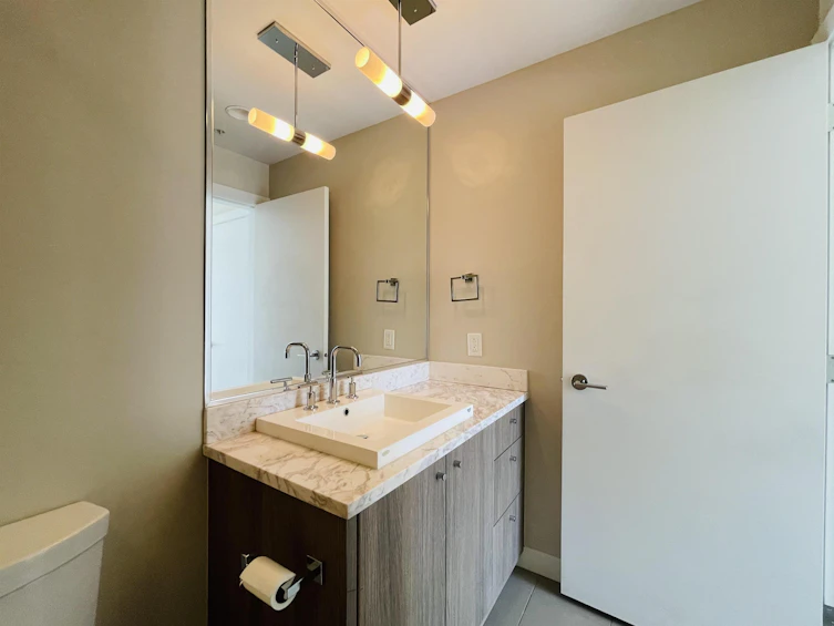 408-9350 University High Street, Burnaby, BC, V5A 0B6 - 34