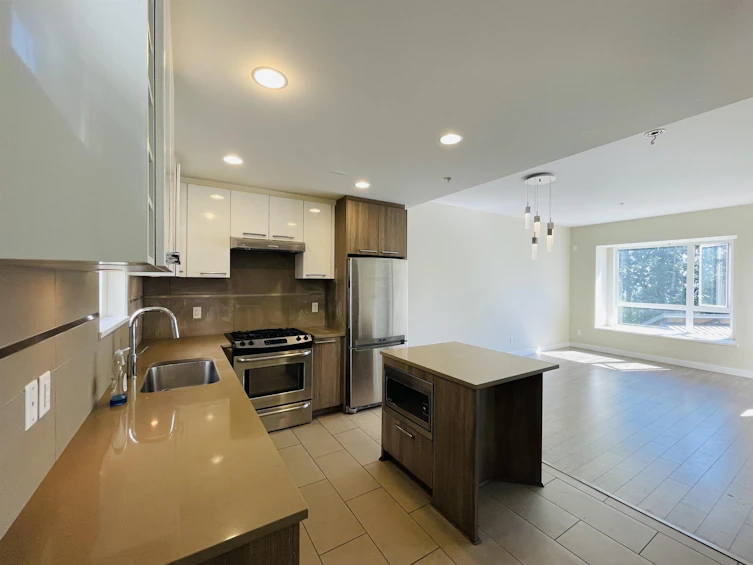 408-9350 University High Street, Burnaby, BC, V5A 0B6 - 9
