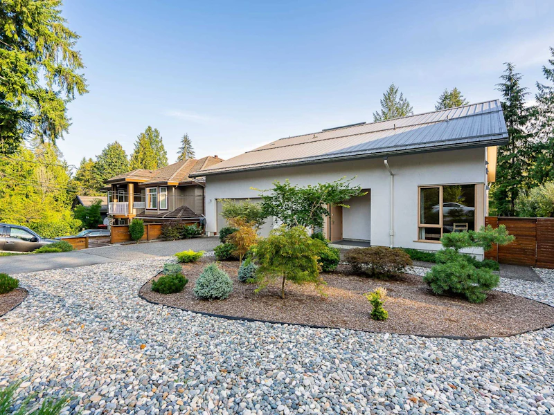 3472 Roxton Avenue, Coquitlam BC V3B 3H6
