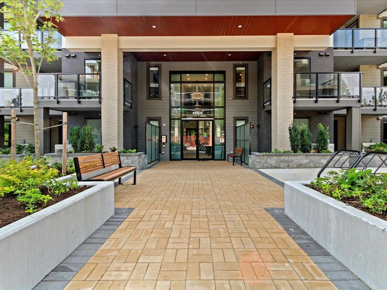 601-45505 Campus Drive, Chilliwack, BC, V2R 6L2 - 2