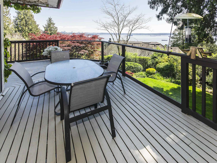 2440 Queens Avenue, West Vancouver, BC, V7V 2Y6 - 6