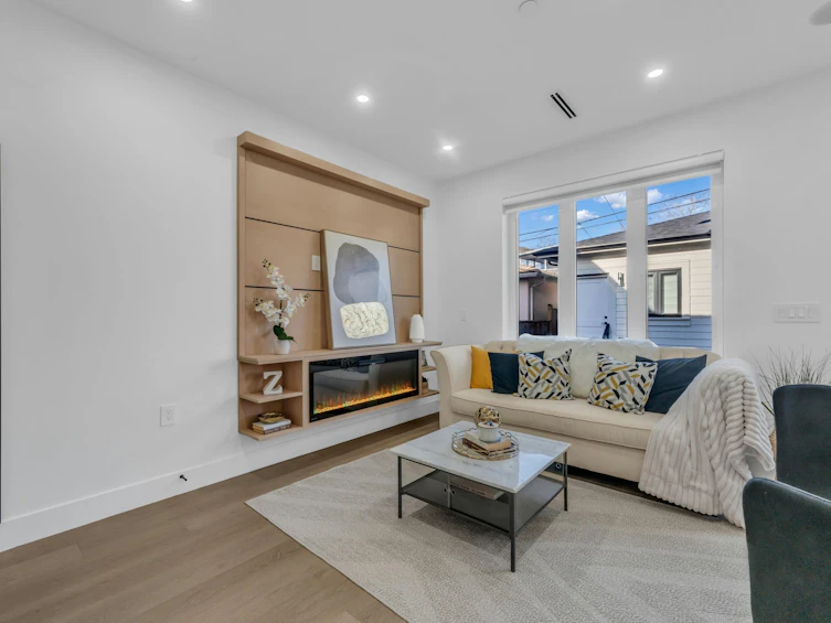 583 E 61st Avenue, Vancouver, BC, V5X 2B8 - 8