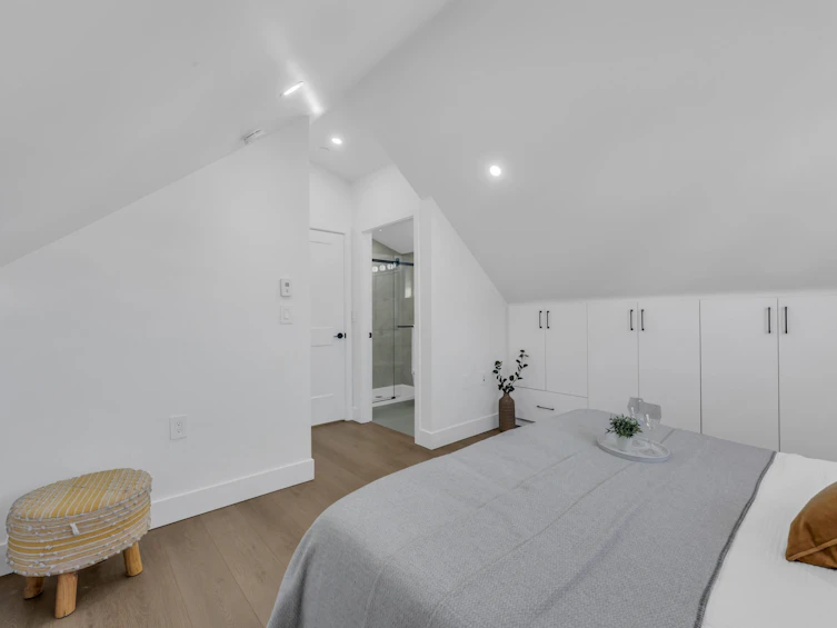583 E 61st Avenue, Vancouver, BC, V5X 2B8 - 21