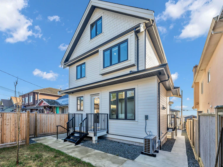583 E 61st Avenue, Vancouver, BC, V5X 2B8 - 27