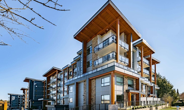 404-6960 Nicholson Road