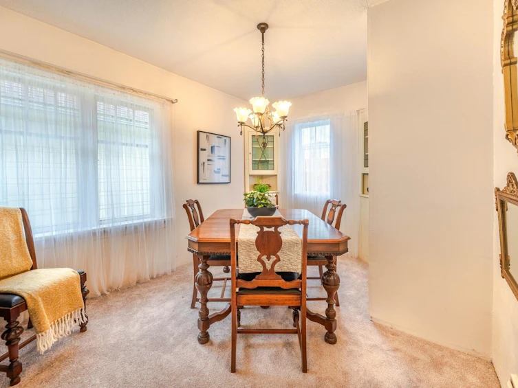 372 E 37th Avenue, Vancouver, BC, V5W 1E7 - 4