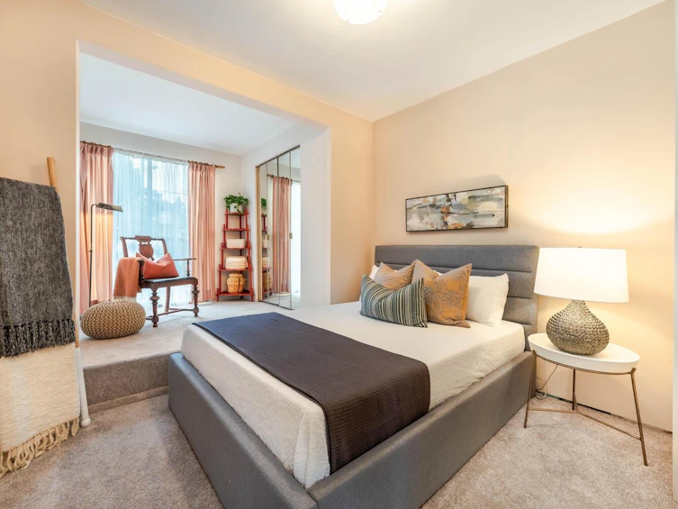 372 E 37th Avenue, Vancouver, BC, V5W 1E7 - 6
