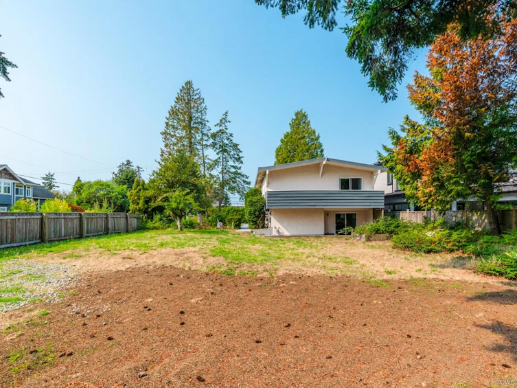 4805 2 Avenue, Delta, BC, V4M 1C7 - 33