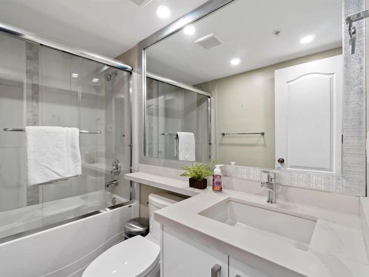 5633 Senlac Street, Vancouver, BC, V5R 6G8 - 14