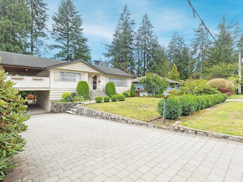 2649 Standish Drive, North Vancouver BC V7H 1M9