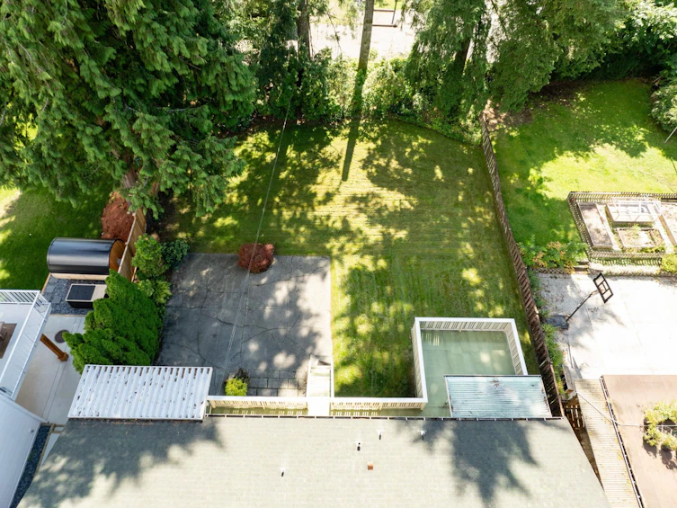 2649 Standish Drive, North Vancouver, BC, V7H 1M9 - 32
