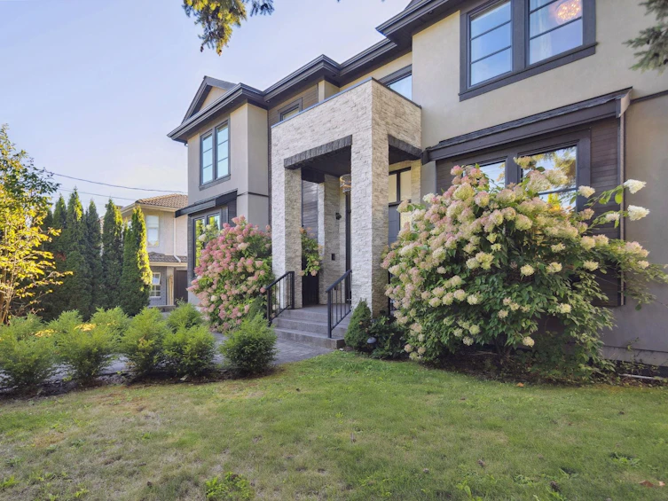 1341 Sperling Avenue, Burnaby, BC, V5B 4J6 - 3
