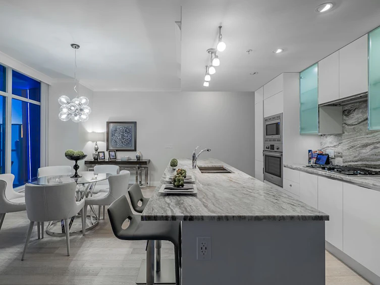 601-185 Victory Ship Way, North Vancouver, BC, V7L 0G2 - 6
