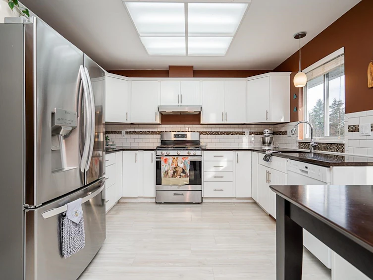 5106 209a Street, Langley, BC, V3A 7K8 - 10