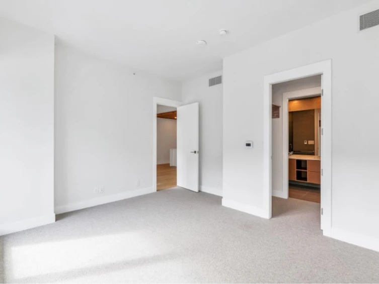 205-6707 Nelson Avenue, West Vancouver, BC, V7W 0A4 - 4