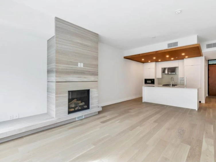 205-6707 Nelson Avenue, West Vancouver, BC, V7W 0A4 - 9