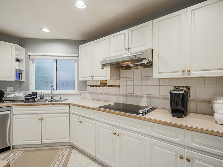 5560 Mccoll Crescent, Richmond, BC, V6V 2L6 - 8