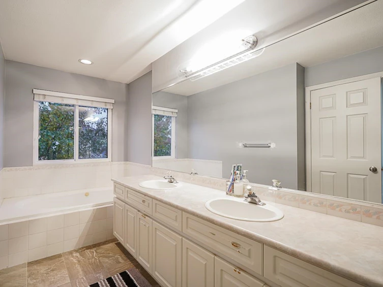 5560 Mccoll Crescent, Richmond, BC, V6V 2L6 - 22