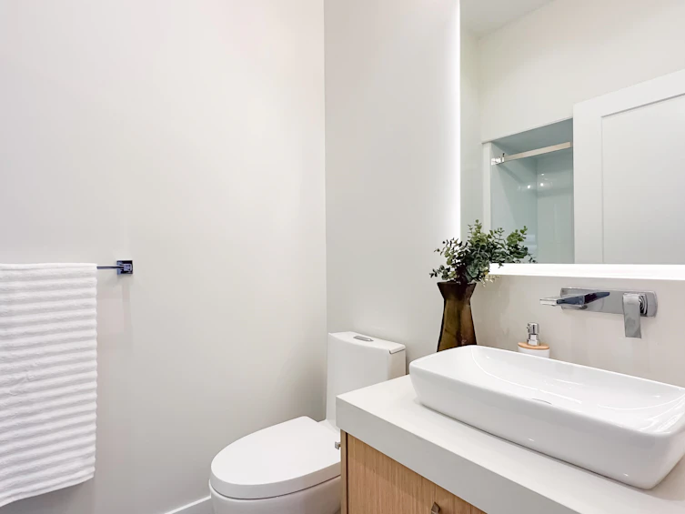 2342 E 40th Avenue, Vancouver, BC, V5R 2V7 - 18