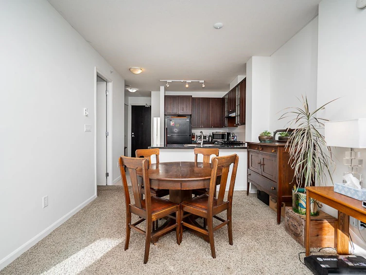 1004-170 W 1st Street, North Vancouver, BC, V7M 3P2 - 11