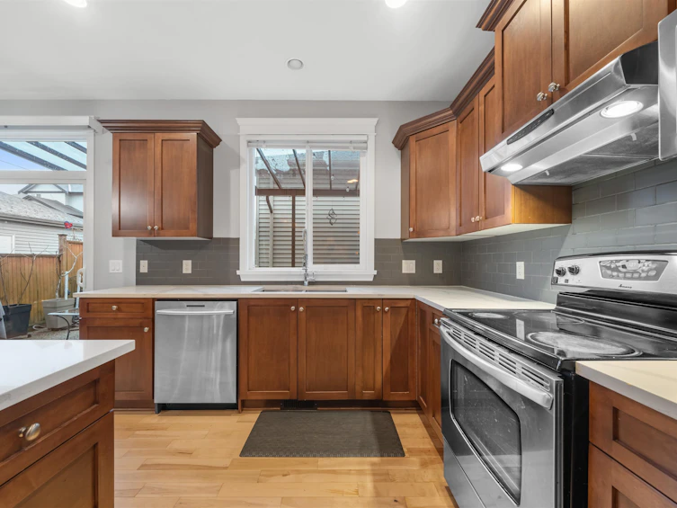 11249 Creekside Street, Maple Ridge, BC, V2W 0C8 - 9
