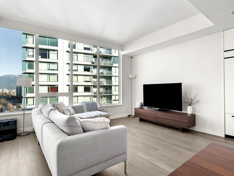 1706-111 E 1st Avenue, Vancouver, BC, V6A 0E9 - 3