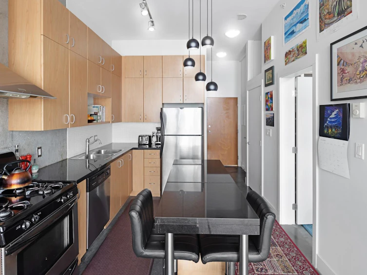 205-2635 Prince Edward Street, Vancouver, BC, V5T 4V7 - 7